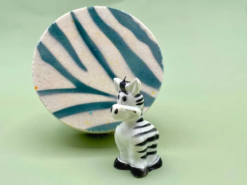ANIMAL SAFARI Kids Bath Bombs Collection - 6 ct